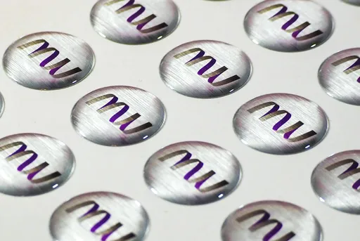 Autocollant avec doming resine 3D pour finition premium