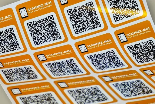 Autocollant avec QR code et donnees variables pour tracabilite