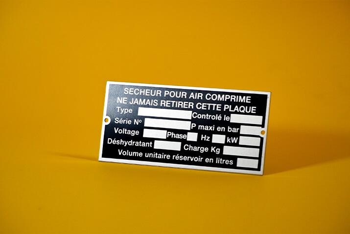 Plaque métallisée
